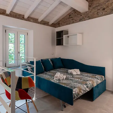 Charming Tuscan Stone House * Pescaglia