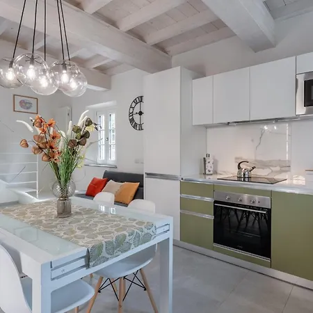 Charming Tuscan Stone House Semesterbostad *