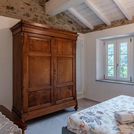 Charming Tuscan Stone House Semesterbostad *
