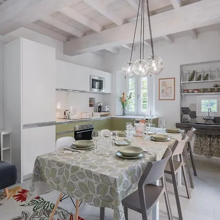 Semesterbostad Charming Tuscan Stone House Pescaglia